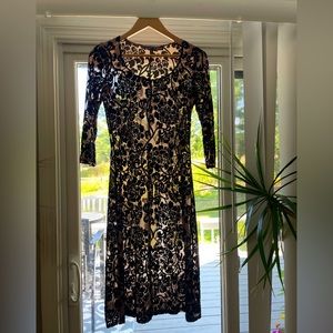 Betsy Johnson Sheer Nude & Black Velvet Roses 3/4 Length Sleeve Dress Size 6